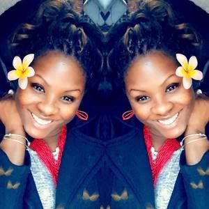 Meet your Posher, Chanel